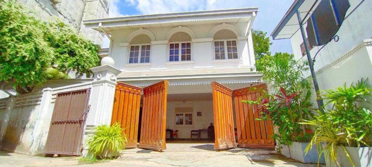 Tarshish Villa - Коломбо Екстериор снимка
